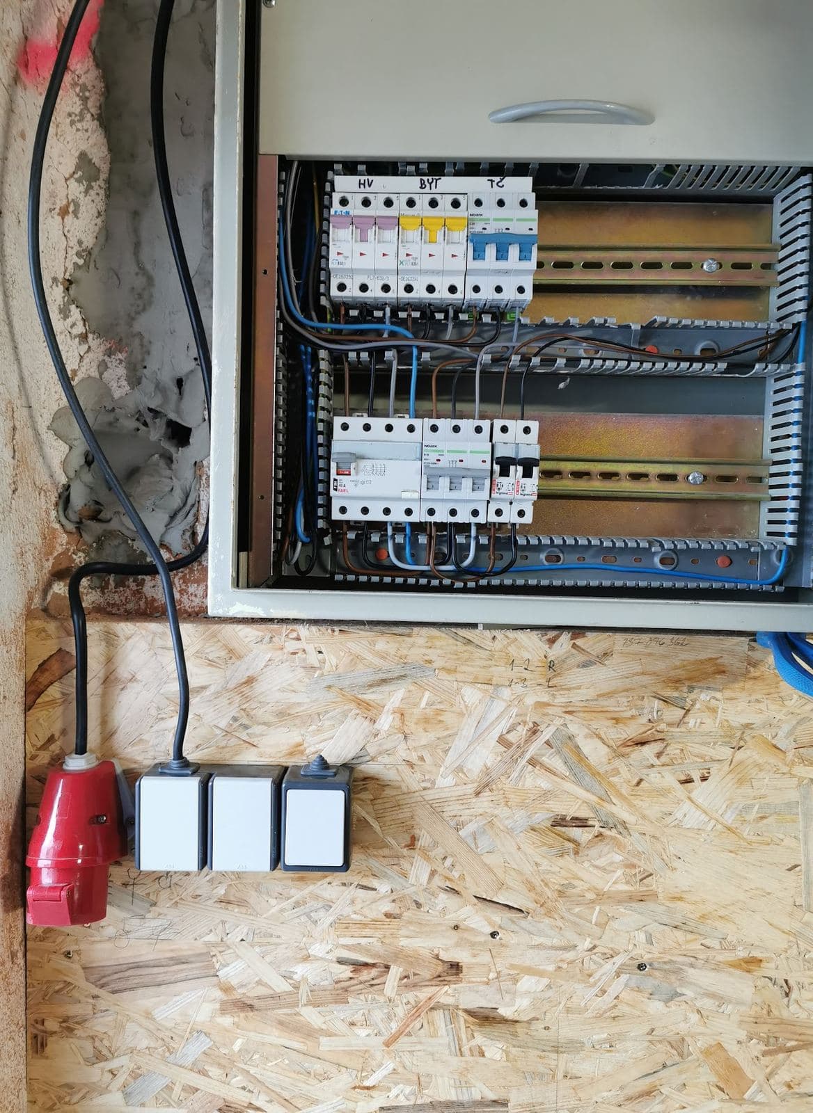 Profesionální elektroinstalace